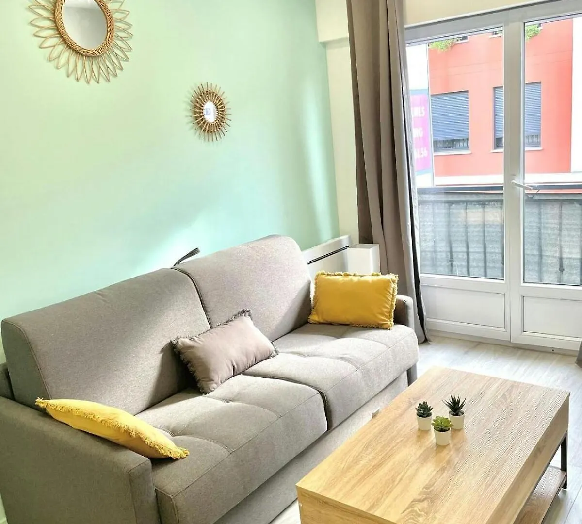 Chic And Cosy Studio Proche Parisaeroport Cdg Apartment Villepinte