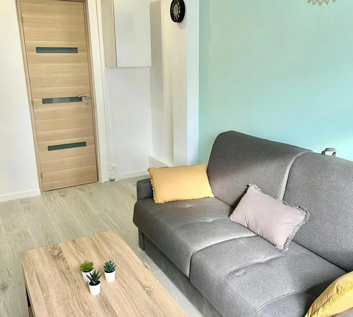 Chic And Cosy Studio Proche Parisaeroport Cdg Apartment Villepinte  France