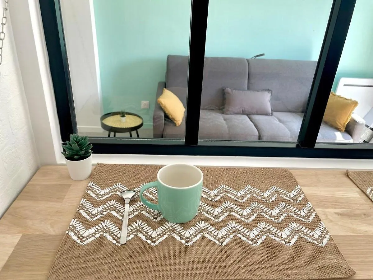 Chic And Cosy Studio Proche Parisaeroport Cdg Apartment Villepinte  France